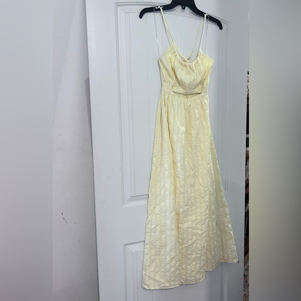 American Eagle Outfitters Light Yellow Spaghetti Strap Maxi Dress